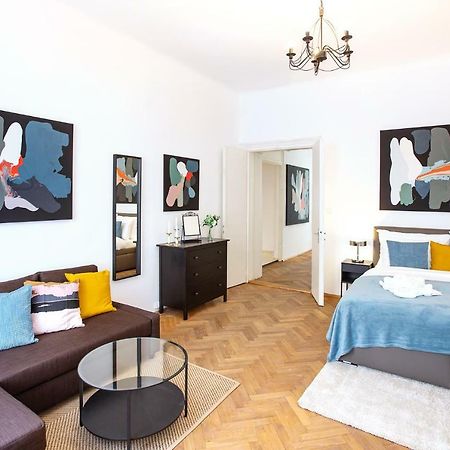 5Br 2Bath Family Apt 5Mins To Wenceslas Square Prague Exterior photo