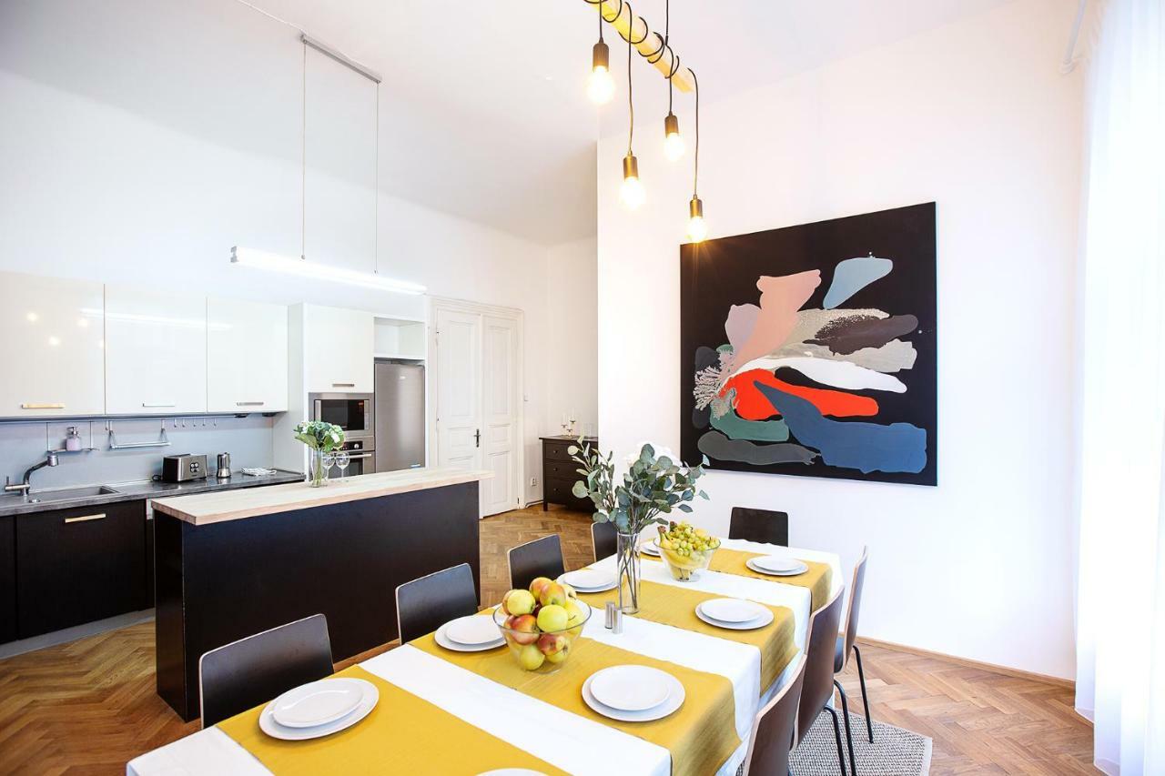 5Br 2Bath Family Apt 5Mins To Wenceslas Square Prague Exterior photo