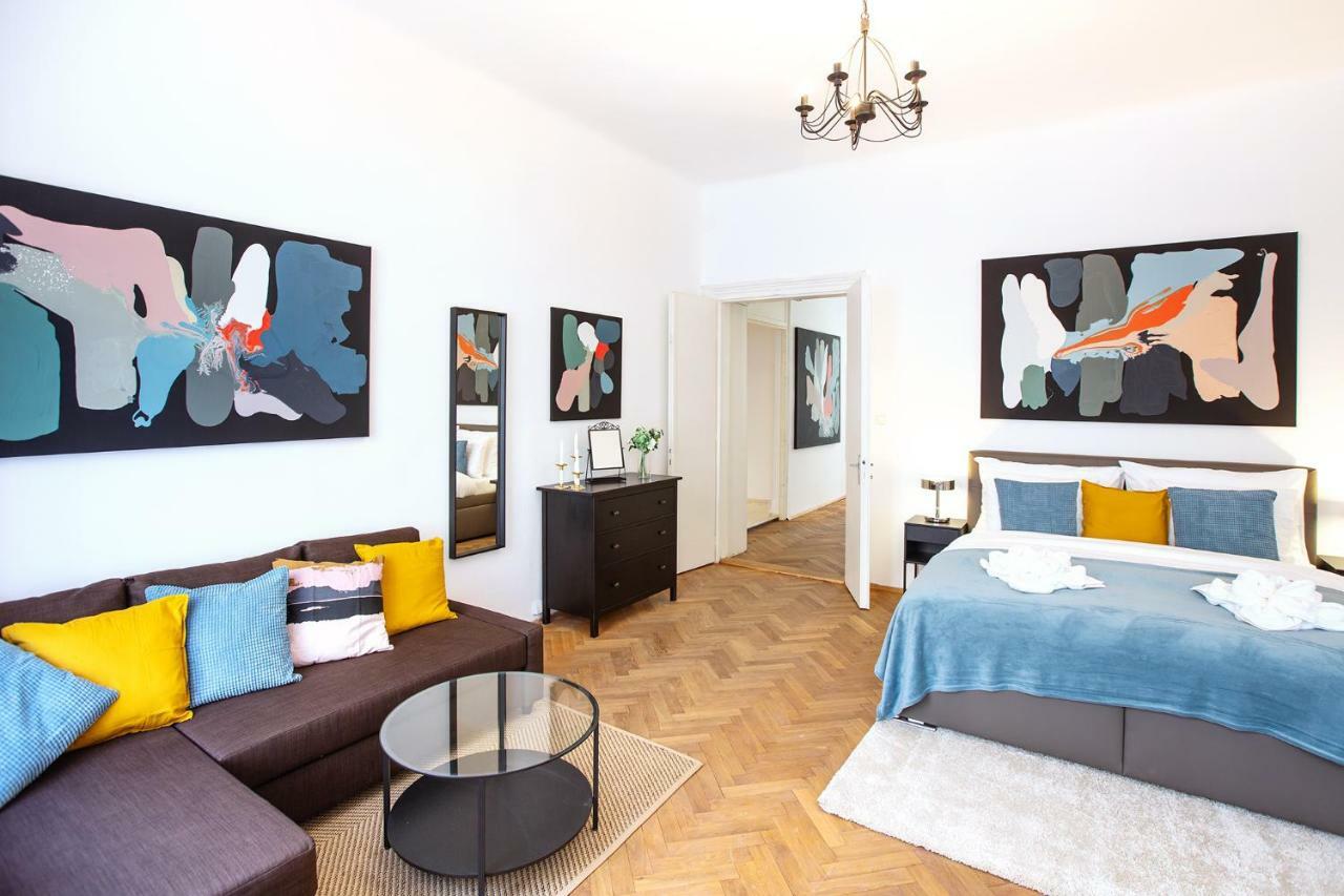 5Br 2Bath Family Apt 5Mins To Wenceslas Square Prague Exterior photo