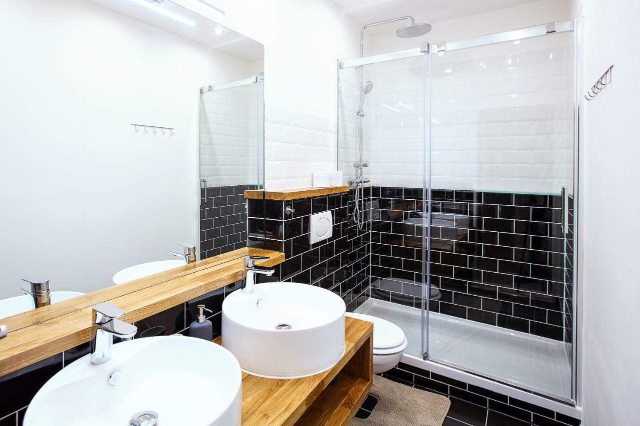 5Br 2Bath Family Apt 5Mins To Wenceslas Square Prague Exterior photo