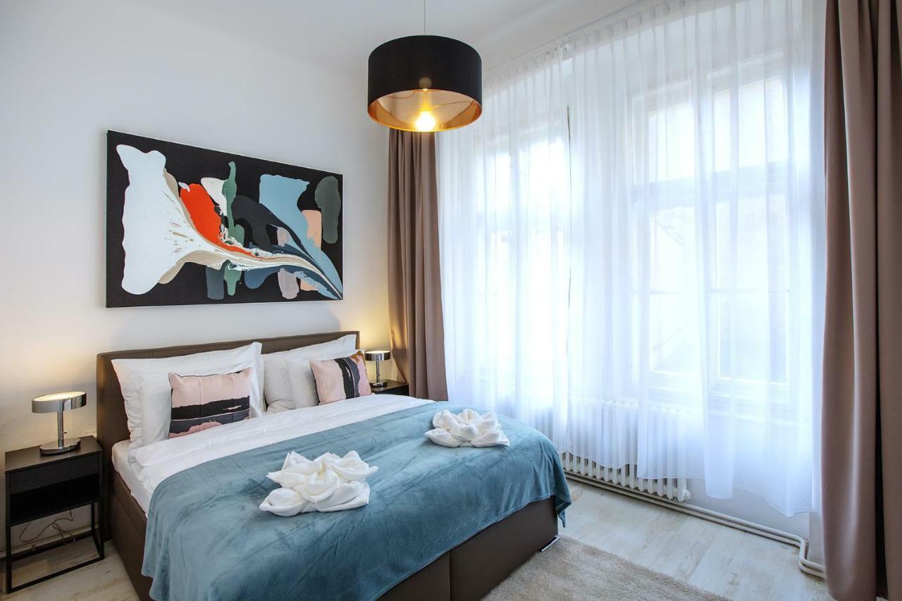 5Br 2Bath Family Apt 5Mins To Wenceslas Square Prague Exterior photo